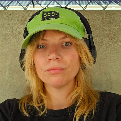 Onlyfans Will Start Checking Criminal Records Creators Say That S A Terrible Idea